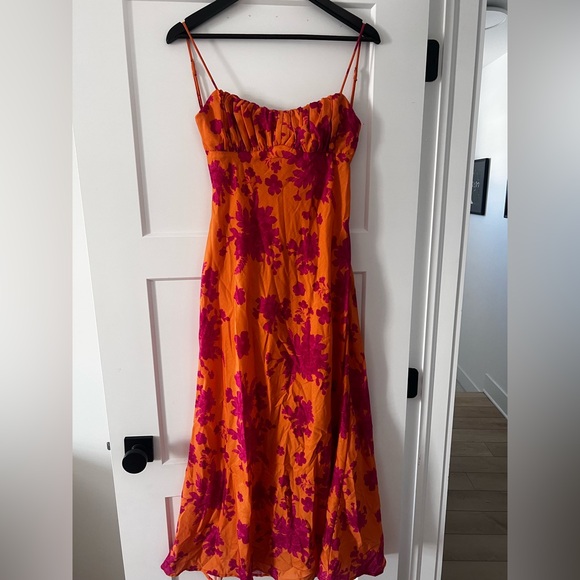 Hello Molly Dresses & Skirts - Hello Molly Floral Patterned Pink and Orange Dress